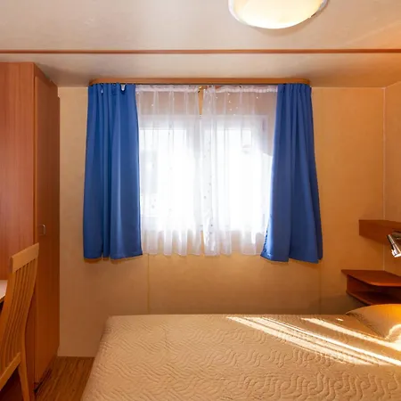 Camping Europa Hotel Marina di Massa Exterior photo
