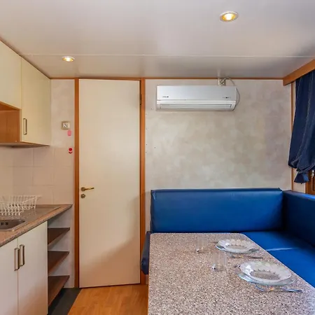 Camping Europa Hotel Marina di Massa Exterior photo