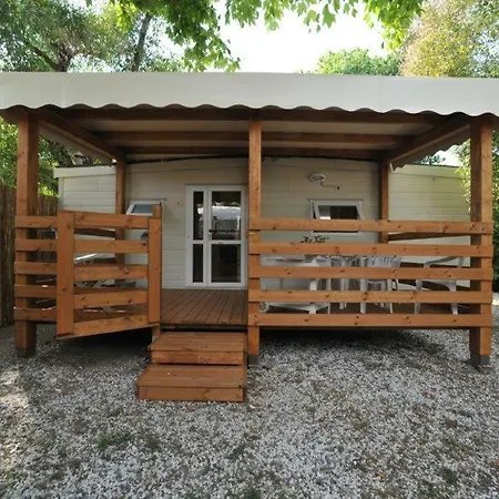 Camping Europa Hotel Marina di Massa Exterior photo