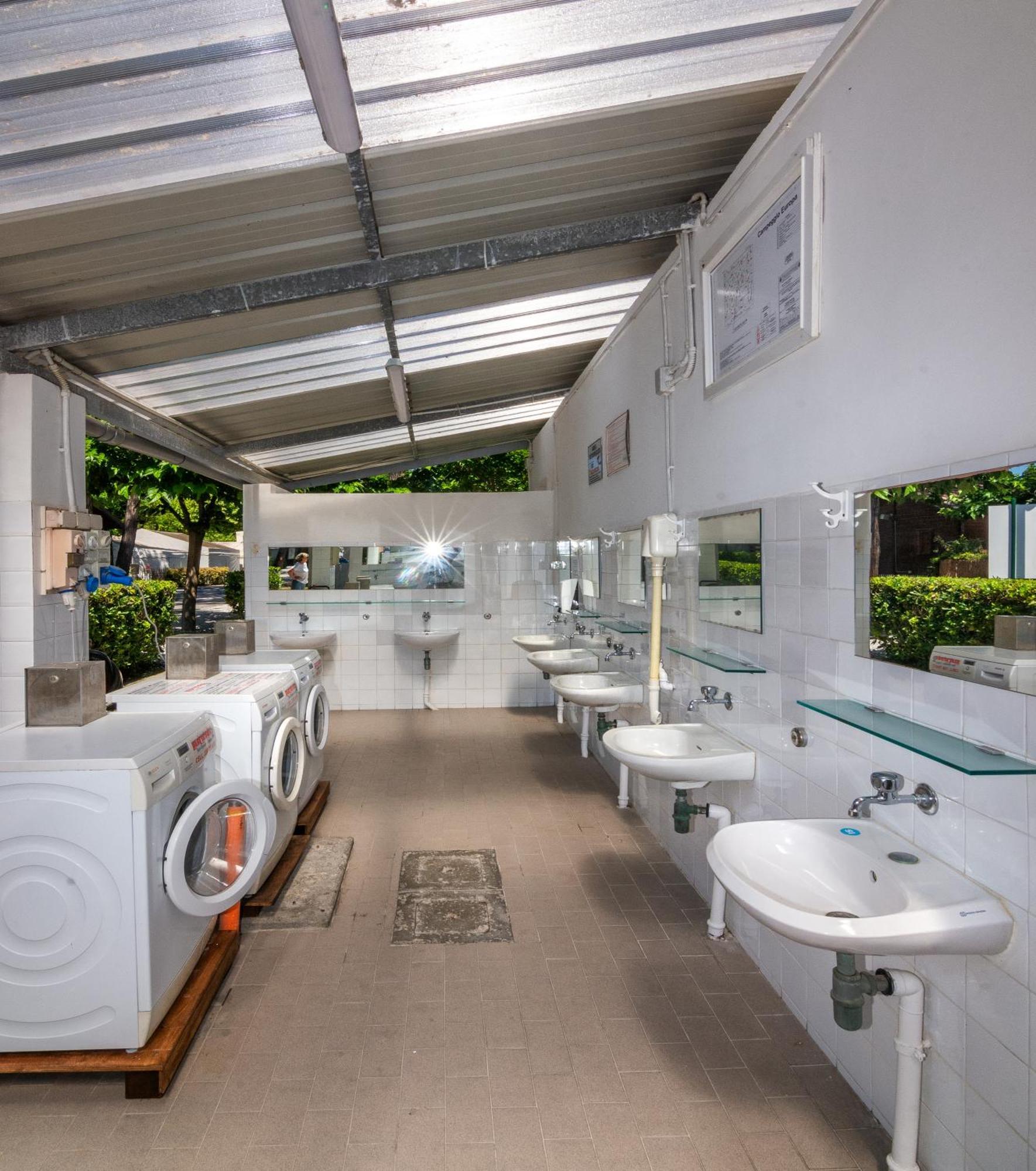 Campsite Camping Europa Marina di Massa